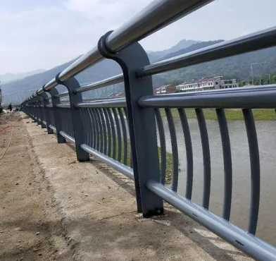 河道護欄