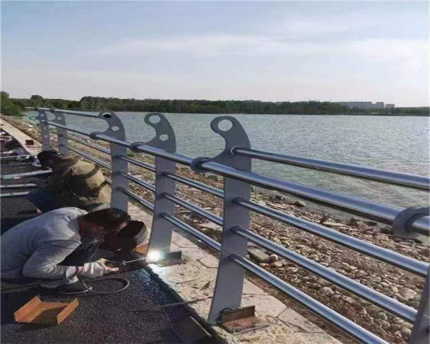 哈爾濱河道護欄