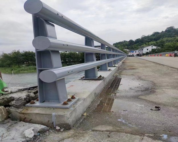 哈爾濱道路護欄